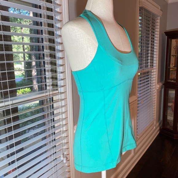 🍋Lululemon Run: Make It
Count Tank
Very Green / Fresh Teal Size 6 - Picture 4 of 12